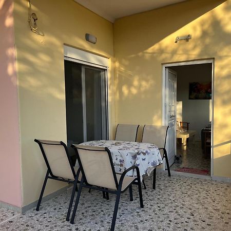 Athens Riviera: 2 Bed / 3' Walk From The Beach Agia Marina  Exteriör bild
