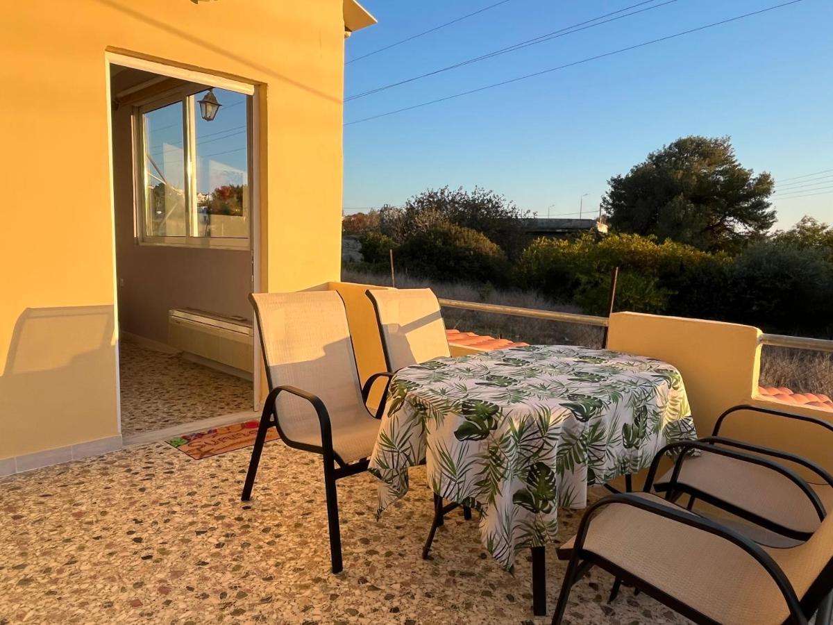 Athens Riviera: 2 Bed / 3' Walk From The Beach Agia Marina  Exteriör bild
